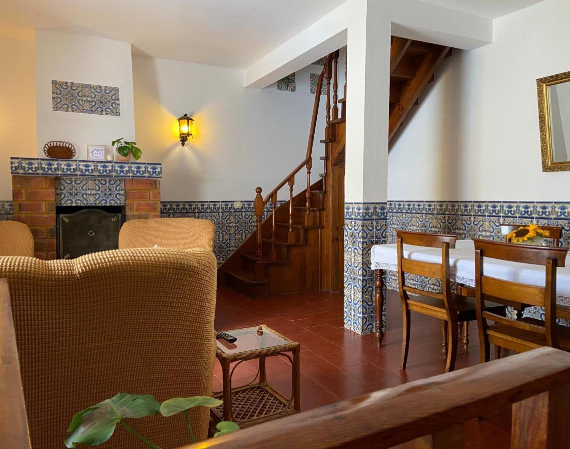 אובידוס Patio Da Muralha מראה חיצוני תמונה